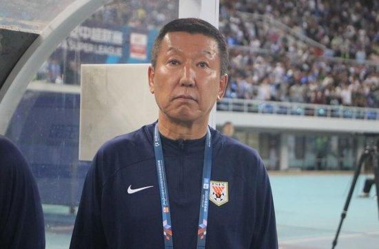 女演员裸体网球