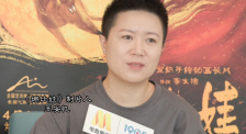 赶集的妇人