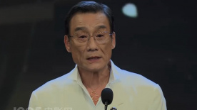 吻胸摸屁股视频